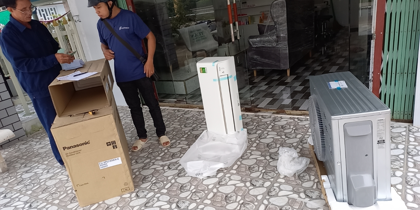 may lanh panasonic giao hang-12