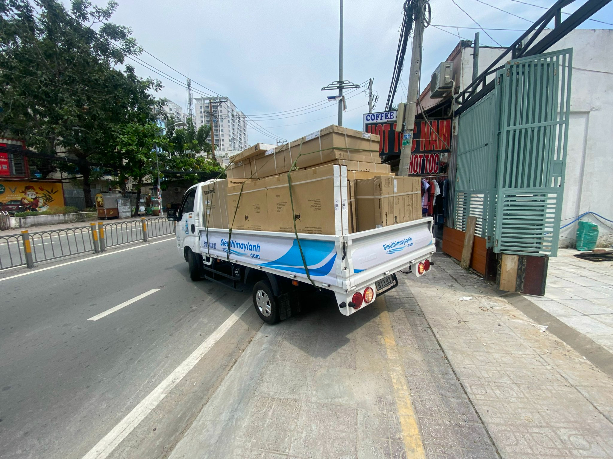 may lanh panasonic giao hang-15