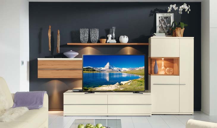 Kiểu dáng tinh tế, sang trọng Smart Tivi Samsung 32 inch UA32N4300 Kiểu dáng tinh tế, sang trọng Smart Tivi Samsung 32 inch UA32N4300